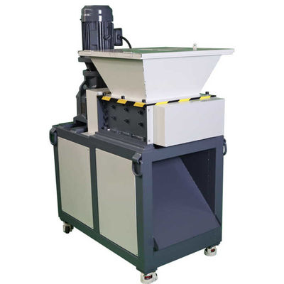 Facile d'entretien Sécurisé machine à déchiqueter à double arbre / machine à déchiqueter les déchets pour le recyclage