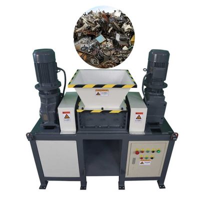 Machine de déchiquetage de déchets automobiles 220V / 380V avec rouleaux à double encoche