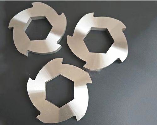 Crusher à double axe pneumatique en caoutchouc plastique spécial recyclage lames de déchiqueteuse industrielle