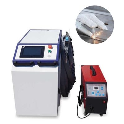 Machine de soudage laser à fibre de poche de haute précision pour une précision de ± 0,02 mm