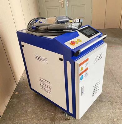 Machine de nettoyage au laser industriel de métal avec adaptabilité à la tache collimée de 4-6 mm
