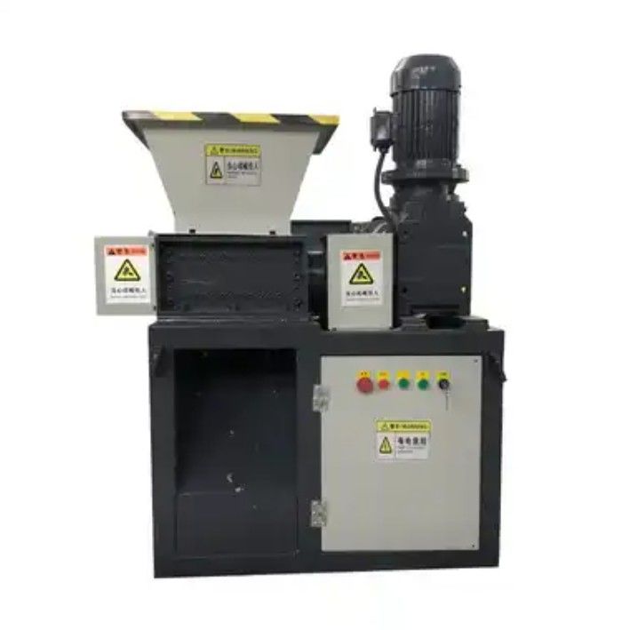 Machine de déchiquetage de plastique dur et doux Machine de déchiquetage de paille de maïs et de déchets de cuisine